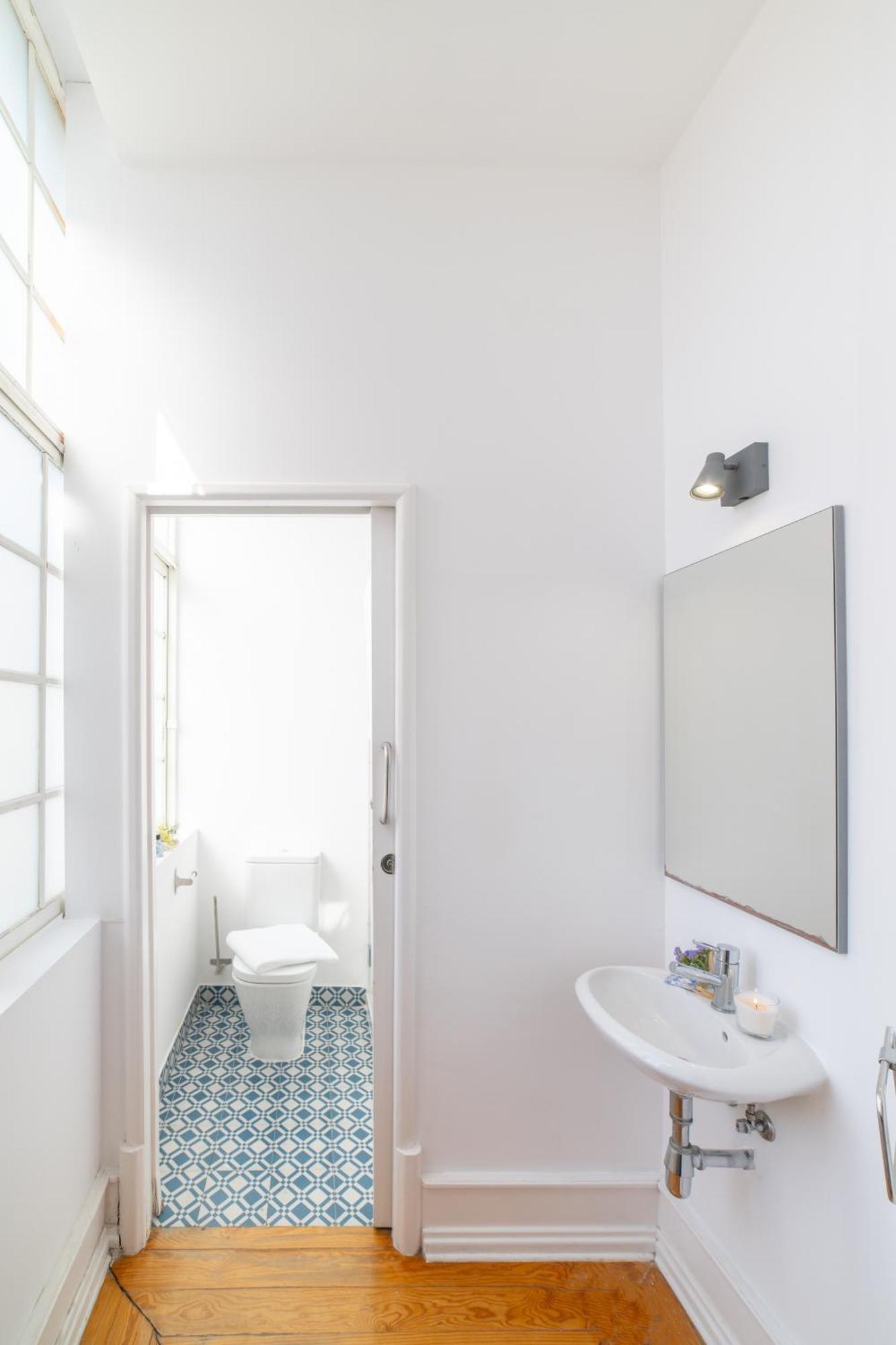 Desterro 2 - Historical Four-bedroom Apartment *