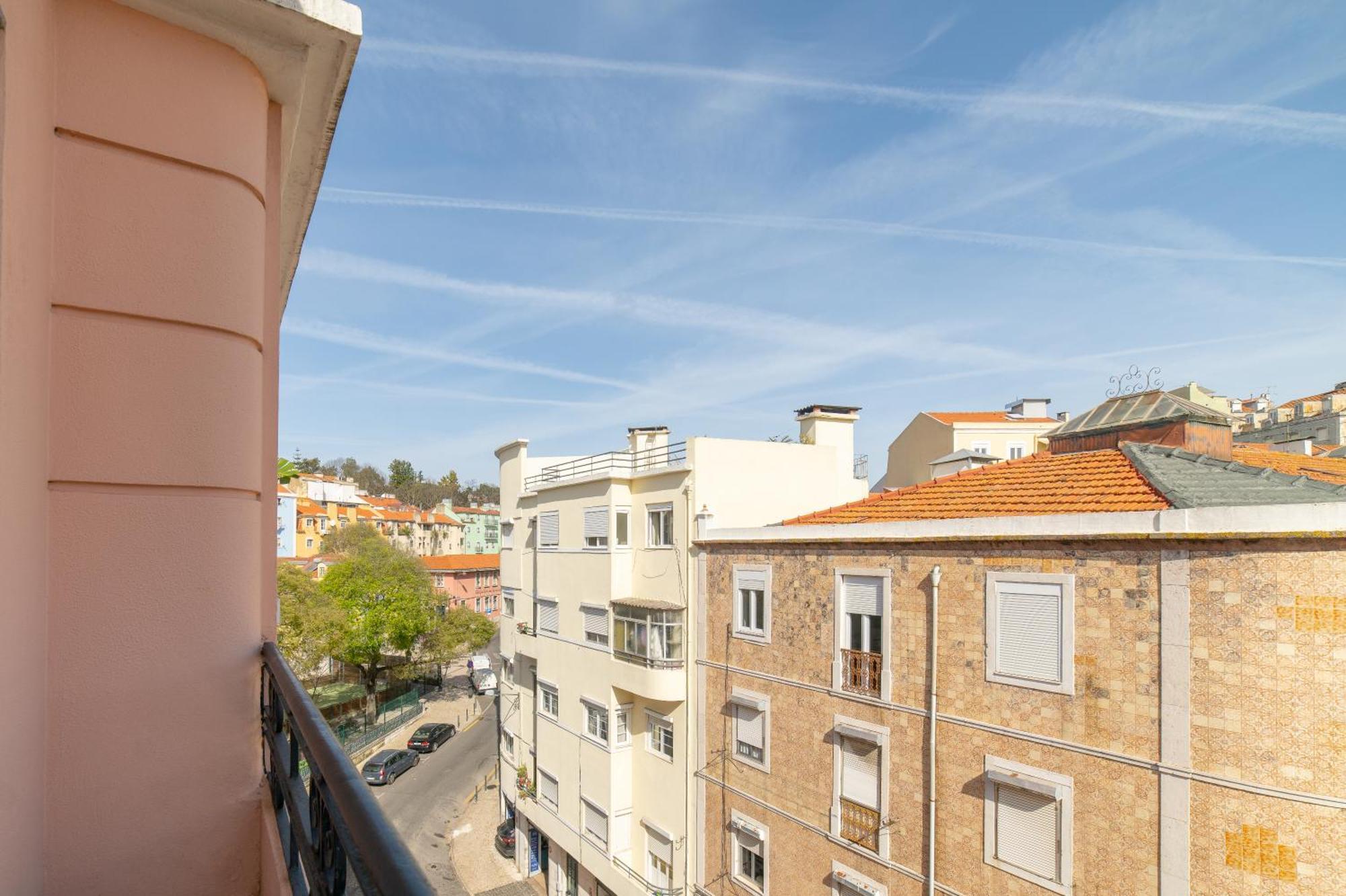 Desterro 2 - Historical Four-bedroom Apartment *