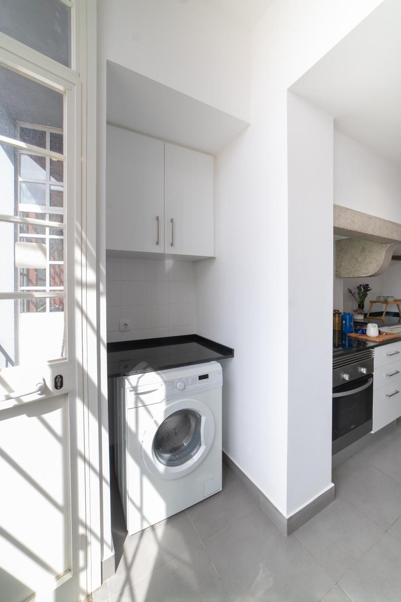Apartment Desterro 2 - Historical Four-bedroom *